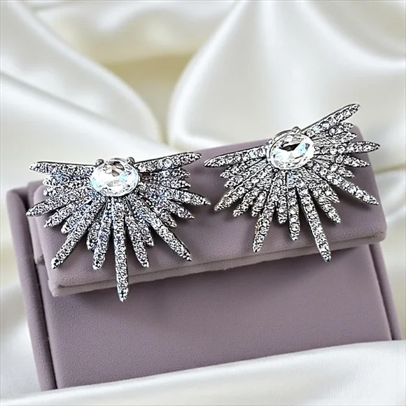 Art Deco Silver Toned Rhinestone Starburst Earrings - Picture 15 of 17